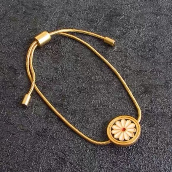 Madewell Daisy Delight Enamel Slider Bracelet - Picture 2 of 2